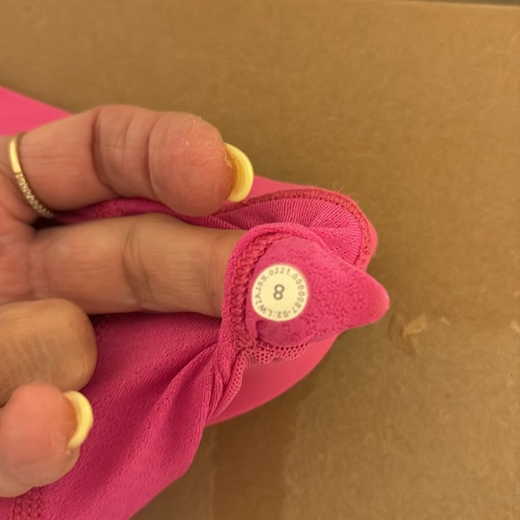 Lululemon Free to be Serene Sports Bra - Picture 7 of 7